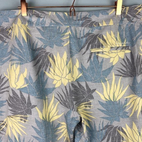 NWT Mens Travis Mathew Outsourced Shorts‎ Size 40 Heather Sleet Floral Trunks - Picture 3 of 9